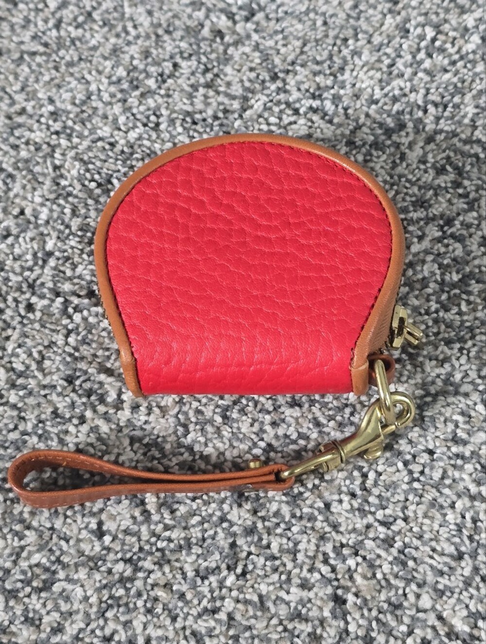 Vintage 90s Dooney & Bourke All Weather Leather Big Duck Zipalong Coin Pouch Red - Picture 2 of 13